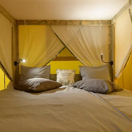 Logos Village Lodge *