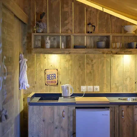 Logos Village * Theológosz