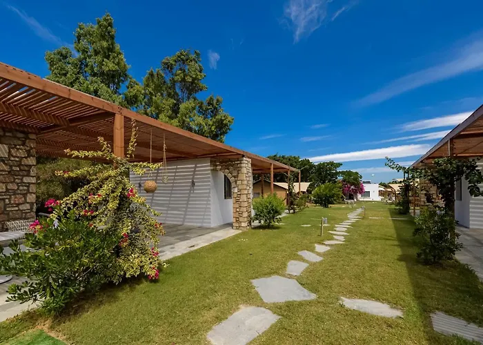 Logos Village Theológos