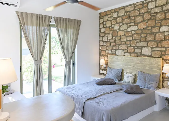 Logos Village * Theológos