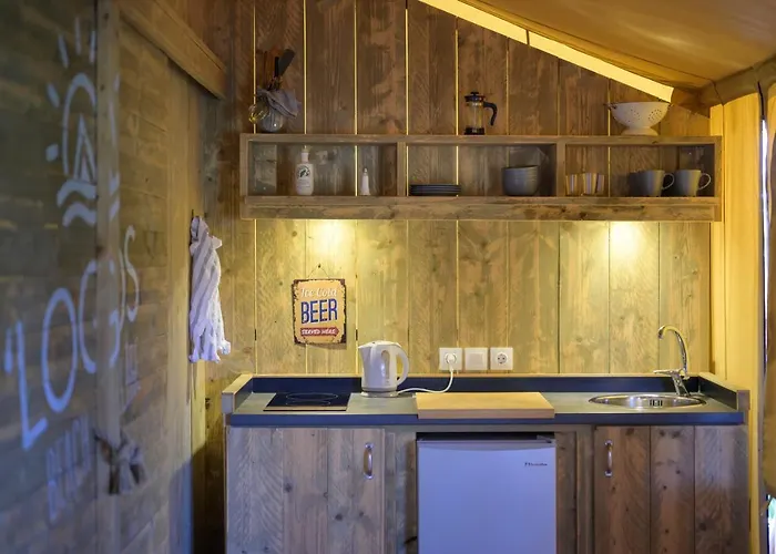 Logos Village * Theológos