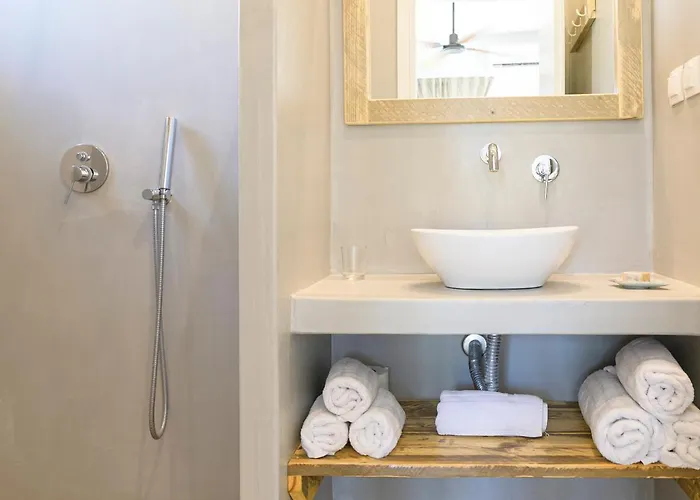 Logos Village * Theológos